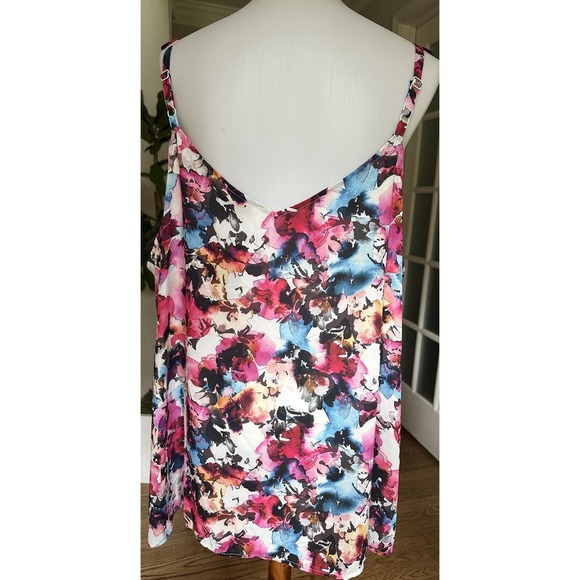 Torrid Floral V-Neck Cami Tank Top Adjustable Straps Multicolor Plus 4X NWT - Picture 5 of 8